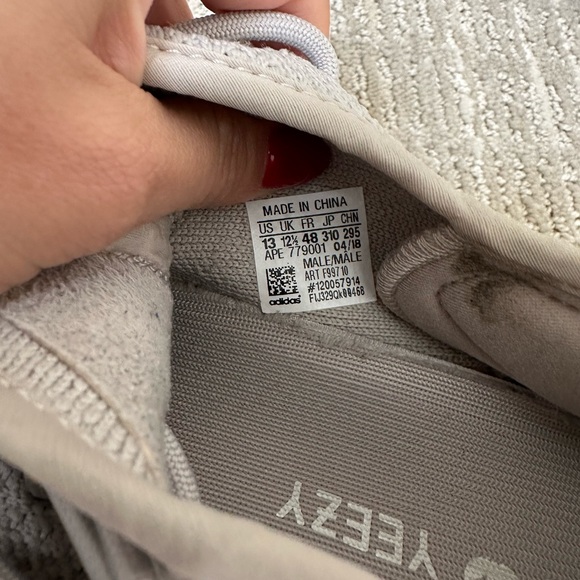 YEEZY SIZE 13 shoes ADIDAS - Picture 5 of 10
